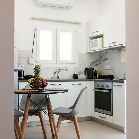 Apartman Mirsini's *