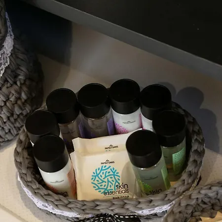 Apartman Mirsini's *